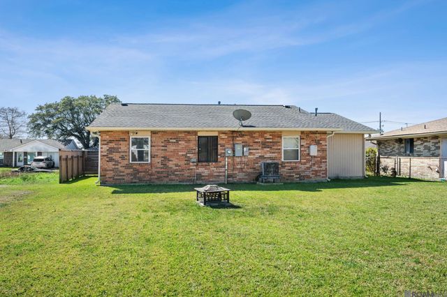 6148 Adam Dr, Marrero, LA 70072