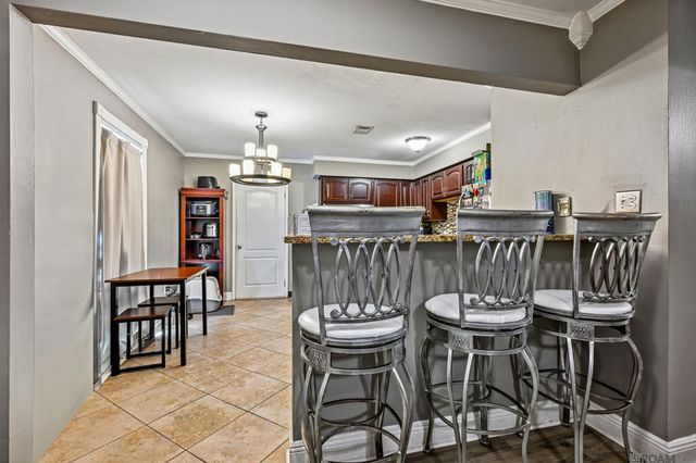 6148 Adam Dr, Marrero, LA 70072