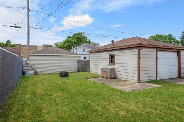 2621 Gilson STREET, Racine, WI 53403