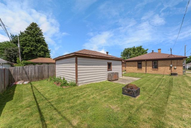 2621 Gilson STREET, Racine, WI 53403