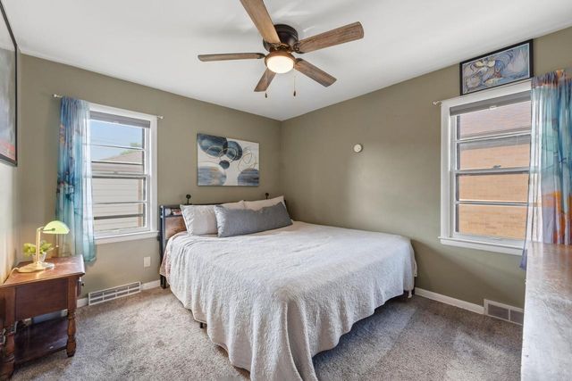 2621 Gilson STREET, Racine, WI 53403