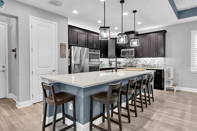 3867 VILLAMORE LANE, Odessa, FL 33556