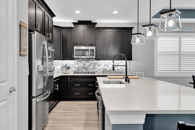 3867 VILLAMORE LANE, Odessa, FL 33556