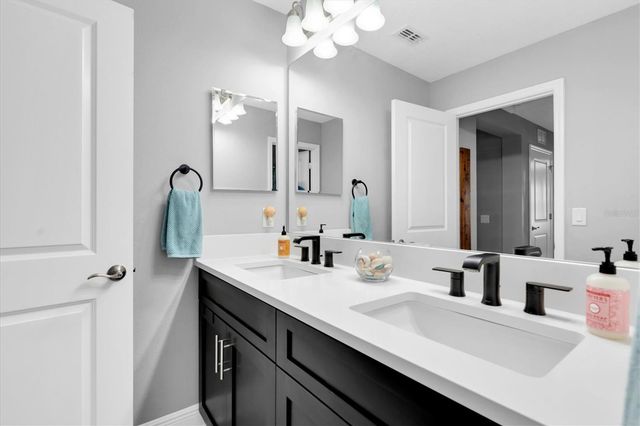 3867 VILLAMORE LANE, Odessa, FL 33556