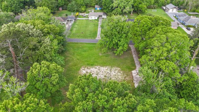 476 Magnolia Wood Ave, Baton Rouge, LA 70810