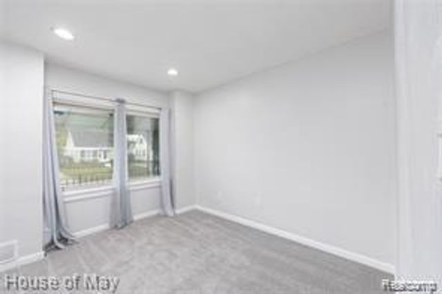 759 E Maxlow Avenue, Hazel Park, MI 48030