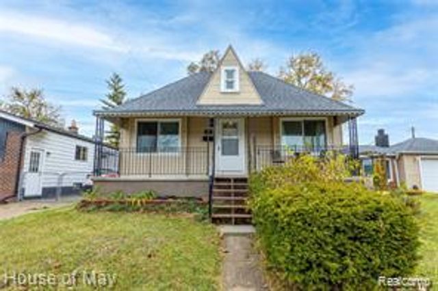 759 E Maxlow Avenue, Hazel Park, MI 48030