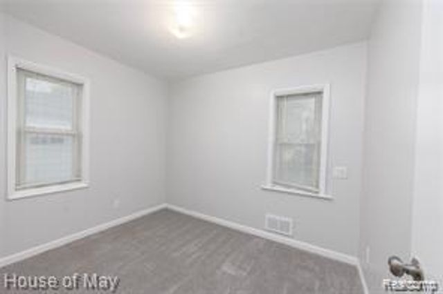 759 E Maxlow Avenue, Hazel Park, MI 48030