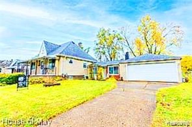 759 E Maxlow Avenue, Hazel Park, MI 48030