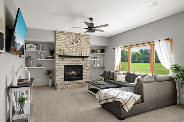 20511 Islandview Circle, Lakeville, MN 55044