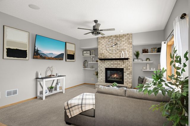 20511 Islandview Circle, Lakeville, MN 55044