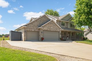 20511 Islandview Circle, Lakeville, MN 55044