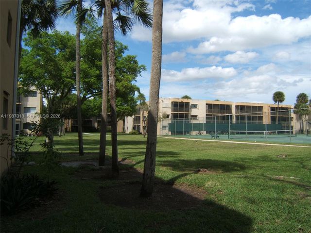 8415 SW 107th Ave 146W, Miami, FL 33173