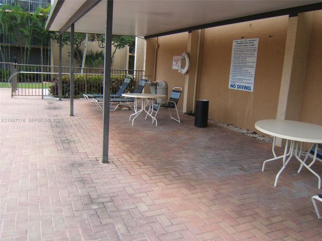 8415 SW 107th Ave 146W, Miami, FL 33173