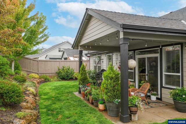 468 Eaglet St NW, Salem, OR 97304