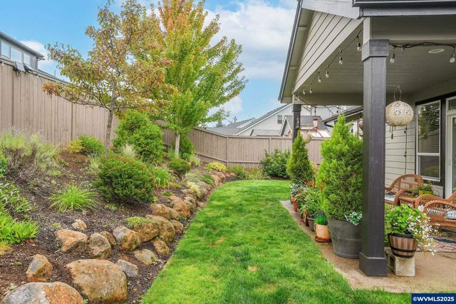 468 Eaglet St NW, Salem, OR 97304