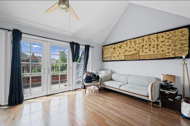1302 W 33rd Street, Chicago, IL 60608