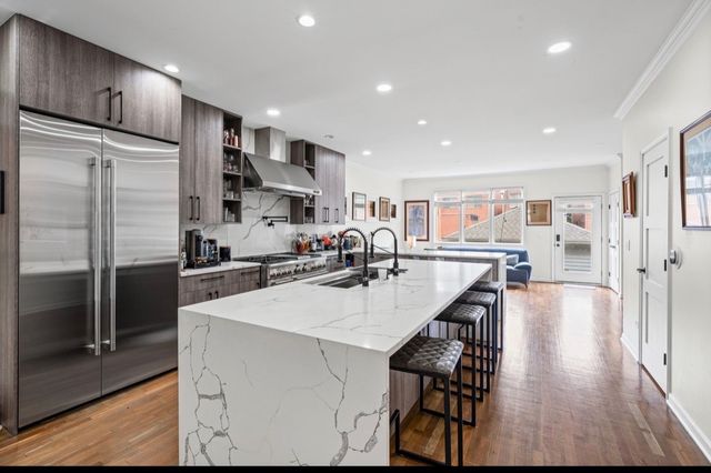 1302 W 33rd Street, Chicago, IL 60608