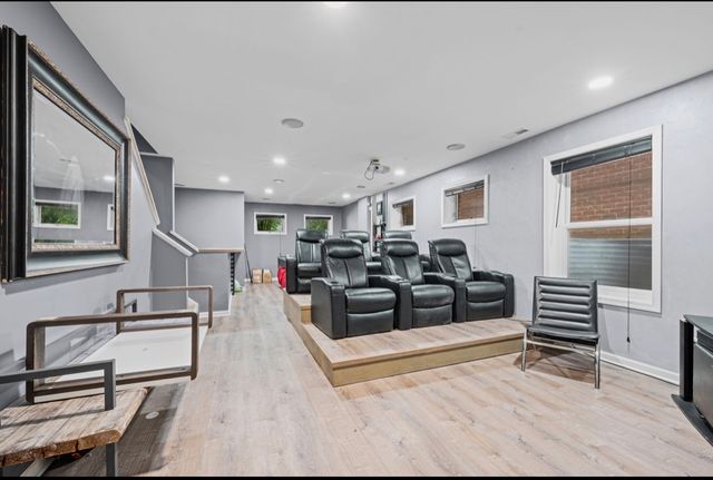 1302 W 33rd Street, Chicago, IL 60608