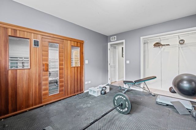 1302 W 33rd Street, Chicago, IL 60608