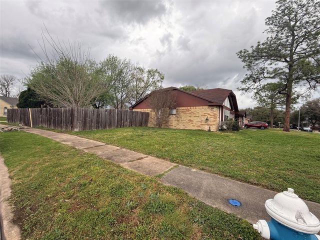 3806 Westheimer Place Drive, Houston, TX 77082