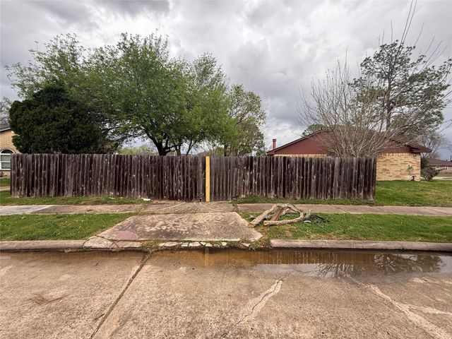 3806 Westheimer Place Drive, Houston, TX 77082