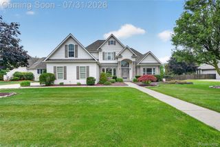 8328 Parkside Drive, Grand Blanc Charter Township, MI 48439