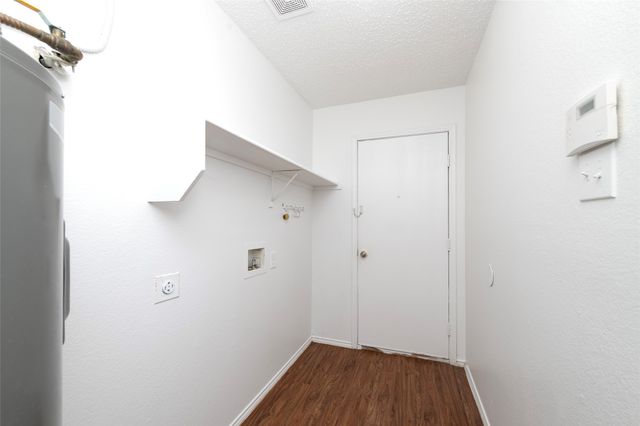 7900 Canoe Ridge Lane, Denton, TX 76210