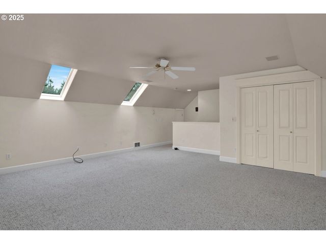 40 Ocean Dunes Dr, Florence, OR 97439