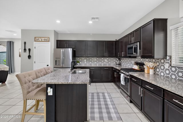 4140 W ALABAMA Lane, San Tan Valley, AZ 85144