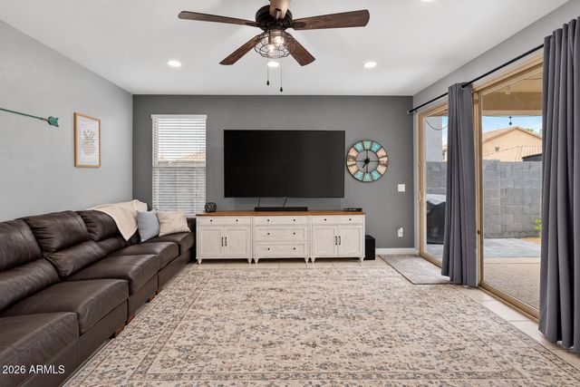 4140 W ALABAMA Lane, San Tan Valley, AZ 85144