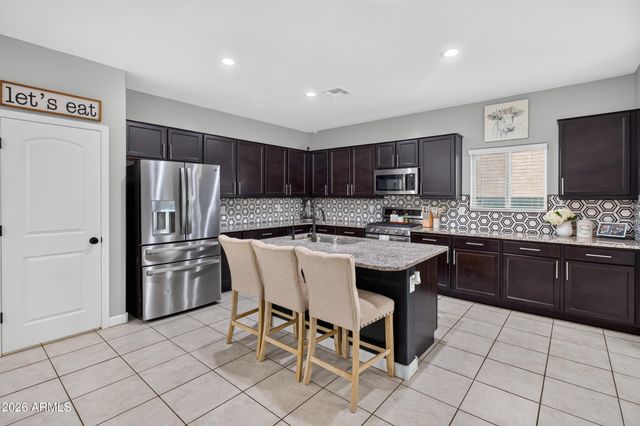 4140 W ALABAMA Lane, San Tan Valley, AZ 85144