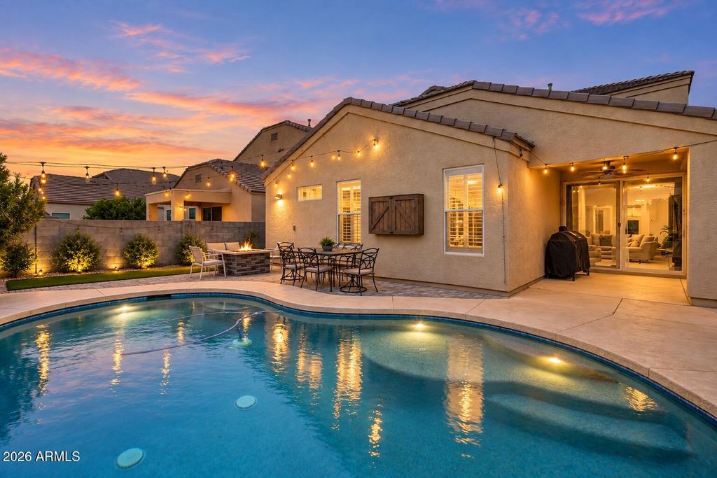 4140 W ALABAMA Lane, San Tan Valley, AZ 85144