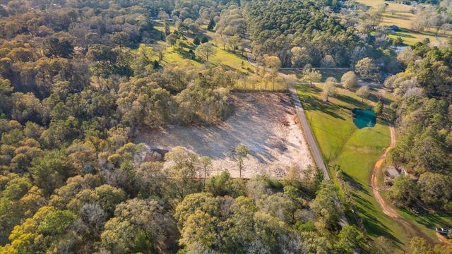 628 County Road 377, Cleveland, TX 77327