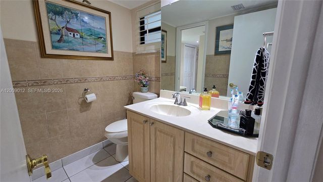 1101 Colony Point Cir 218, Pembroke Pines, FL 33026
