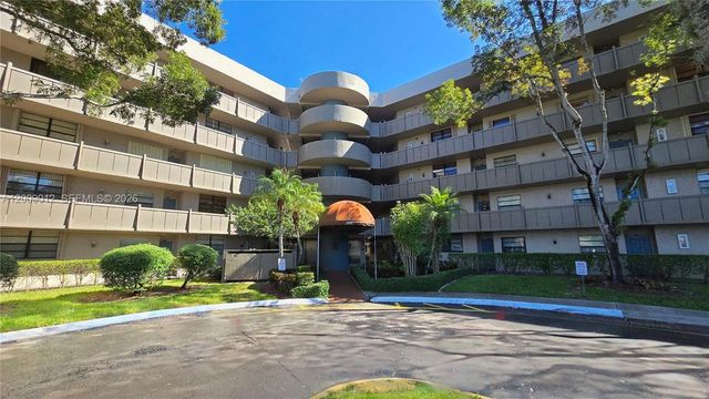 1101 Colony Point Cir 218, Pembroke Pines, FL 33026