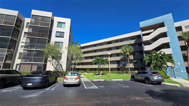 1101 Colony Point Cir 218, Pembroke Pines, FL 33026