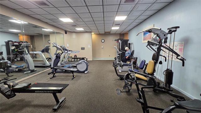 1101 Colony Point Cir 218, Pembroke Pines, FL 33026