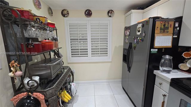 1101 Colony Point Cir 218, Pembroke Pines, FL 33026