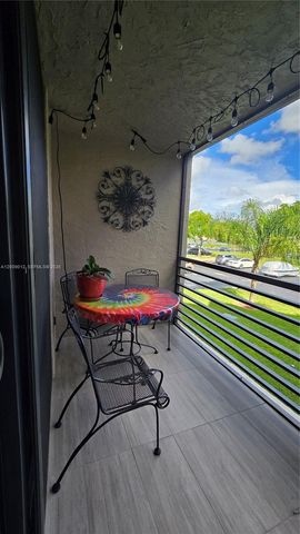 1101 Colony Point Cir 218, Pembroke Pines, FL 33026
