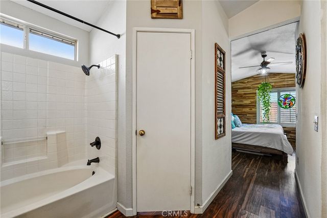 1208 Autumnwood Ln, Perris, CA 92571