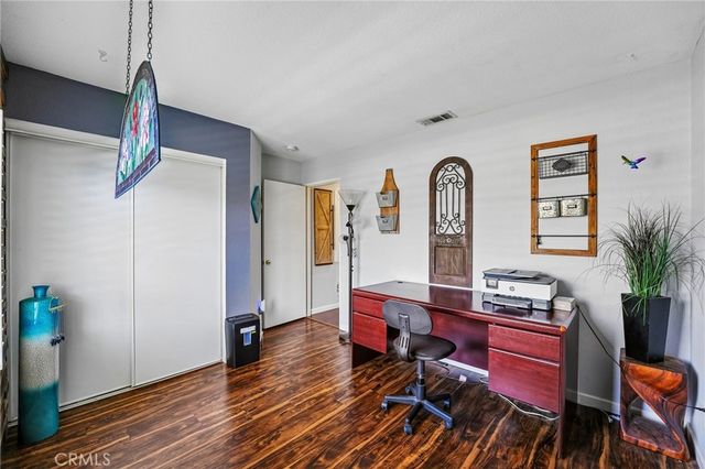 1208 Autumnwood Ln, Perris, CA 92571
