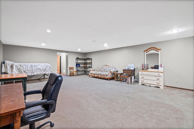 717 13th Street NW, Byron, MN 55920