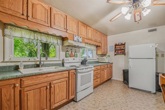 3421 Wyant Road, Niles, MI 49120