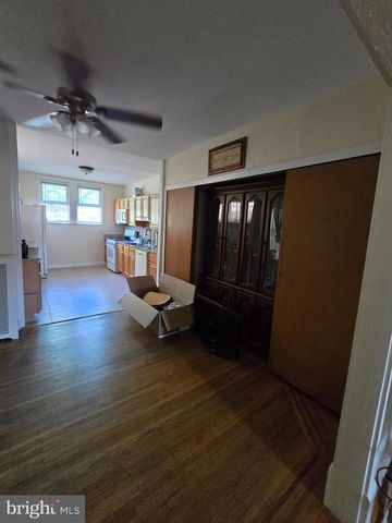 5925 REACH ST, Philadelphia, PA 19120