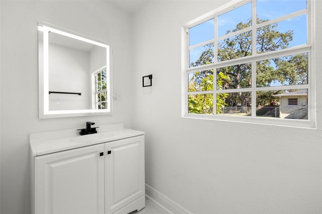 2220 DAVIS STREET, Tampa, FL 33605