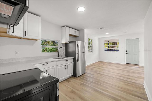 2220 DAVIS STREET, Tampa, FL 33605