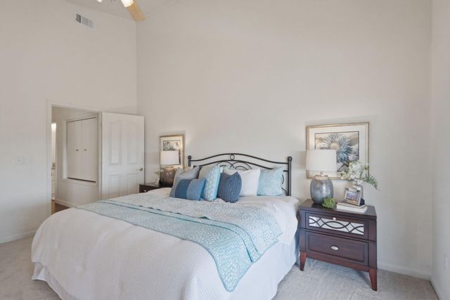 12321 Westwood Dr, Auburn, CA 95603