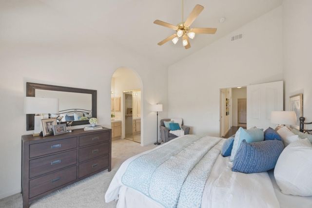 12321 Westwood Dr, Auburn, CA 95603