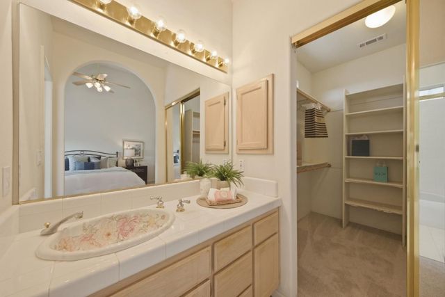 12321 Westwood Dr, Auburn, CA 95603